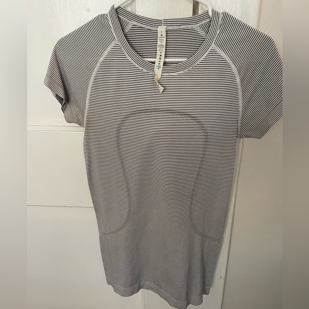 Lululemon Swiftly Tech Shirt